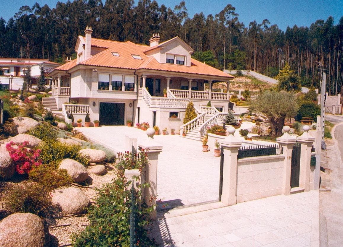 Expertos en la construcción de chalés en piedra a su medida